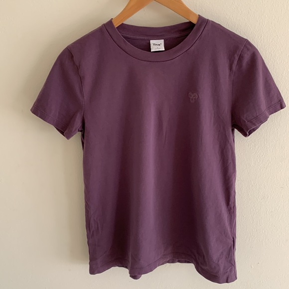 Like New Aritzia TNA Mainland Short Sleeve T-Shirt Mauvish Purple S - Picture 3 of 4